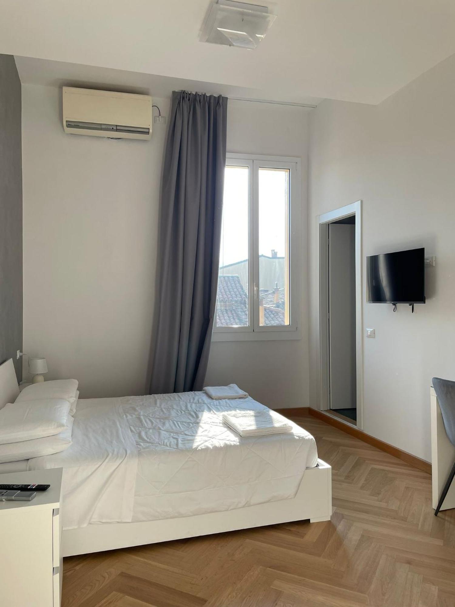 Le Suites Dell'Edera Bologna Exteriör bild