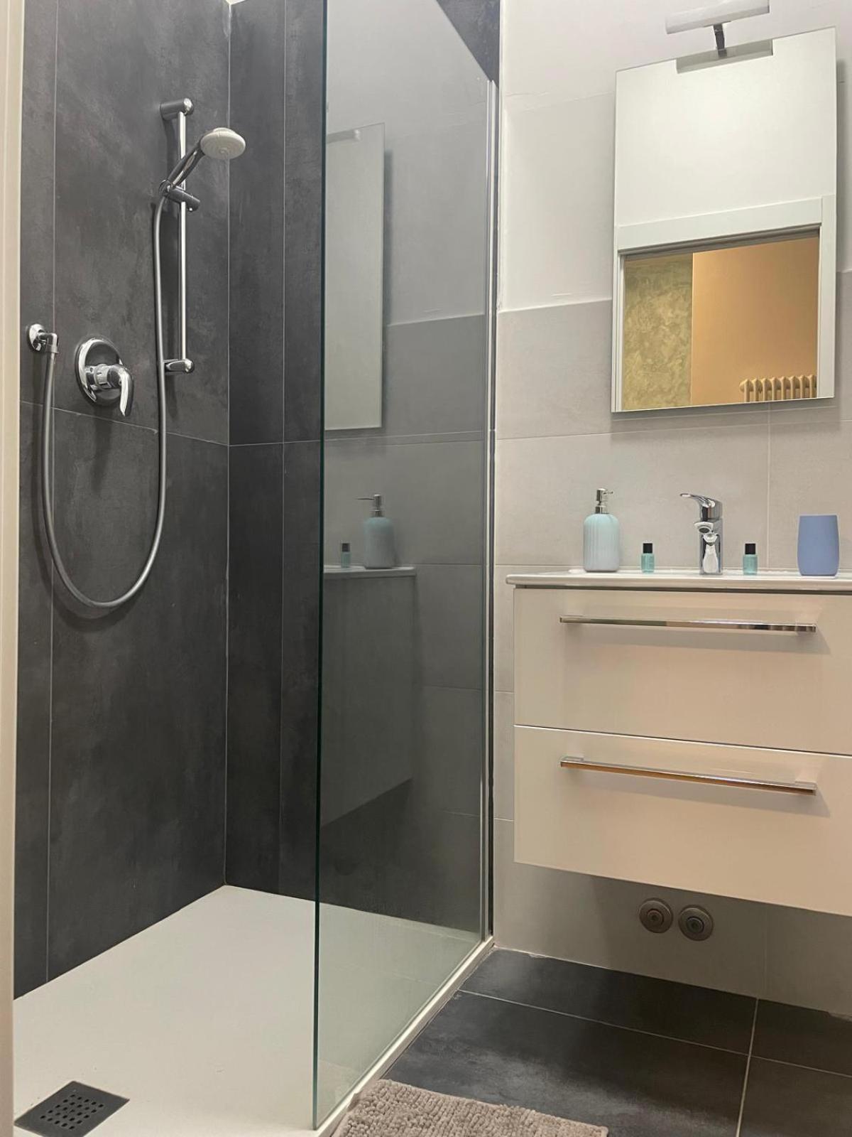 Le Suites Dell'Edera Bologna Exteriör bild